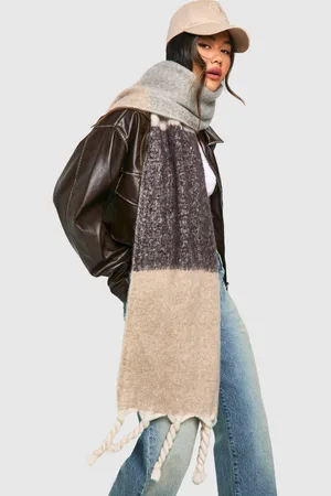 Boohoo Womens Striped Tonal Tassel Scarf - - One Size