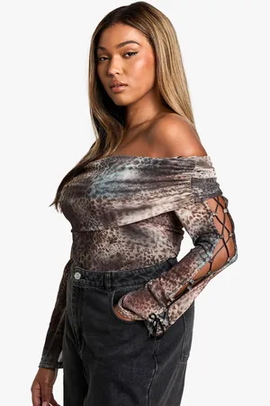 Boohoo Womens Plus Mixed Leopard Bardot Lace Up Top - - 28