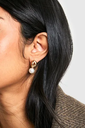 Boohoo Womens Twist Pearl Drop Earrings - One Size