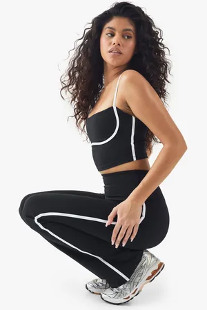Boohoo Womens Premium Sculpt Piping Detail High Waist Flared Yoga Legging - - L