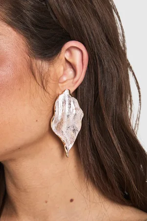 Boohoo Womens Statement Pearl Petal Earrings - - One Size