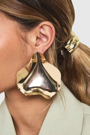 Boohoo Womens Oversized Statement Petal Earrings - - One Size