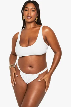 Boohoo Womens Plus Swimwear Essentials Scoop Bikini Top - - 16