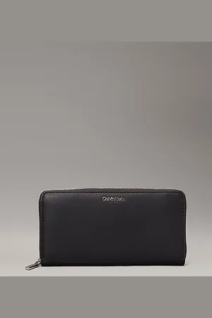 Calvin Klein Large RFID Zip Around Wallet