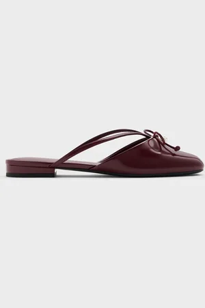 CHARLES & KEITH Pearl-Accent Bow Flat Mules