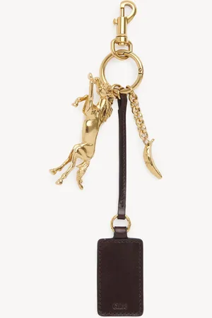 Chloé Kerala 25 tag charm in brass Size OneSize 100% Bronze