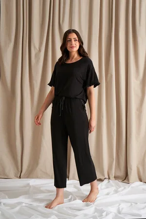 PRETTY YOU Bamboo Frill Tee Trouser Set
