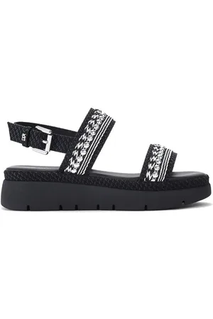 Kurt Geiger Daisy Stud