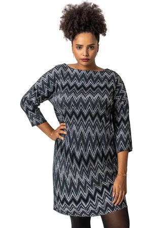Roman Curve Zig Zag Print Shift Dress