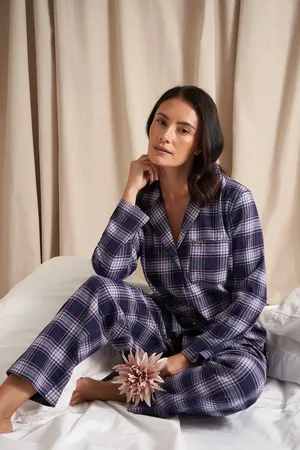 PRETTY YOU Plaid Pyjama Set