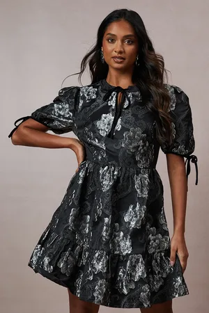Oasis Occasion Metallic Jacquard Velvet Trim Smock Dress