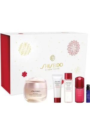 Shiseido Benefiance Holiday Kit Gift Set (Worth £122)