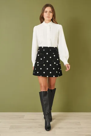 Yumi Corduroy Embroidered Daisy Mini Skirt