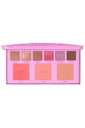 Benefit Treat Yourself Gorgeous! Limited Edition Eyeshadow & Blush Palette