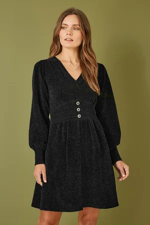 Yumi V Neck Empire Line Knitted Skater Dress