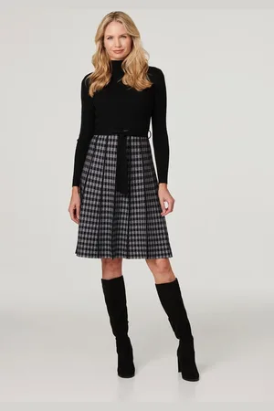 Izabel London Checked High Neck Knit Dress