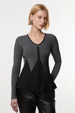 Karen Millen Zig Zag Stitch Detail Zip-Up Knitted Jacket