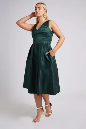 Yours Pleated V-Neck Midi Prom Dress
