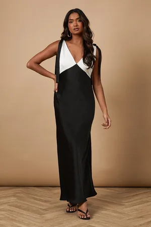 Oasis Contrast Piping Satin Maxi Dress