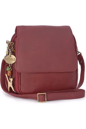 Catwalk Collection Handbags Teagan Small Leather Cross Body Bag With Multiple Compartments