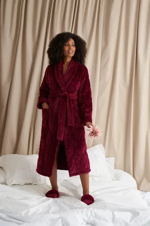 PRETTY YOU Quilted Velour Robe