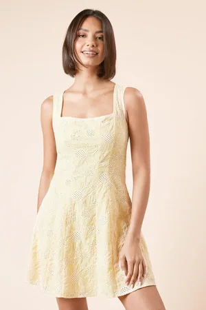 Dorothy Perkins Broderie Mini Dress