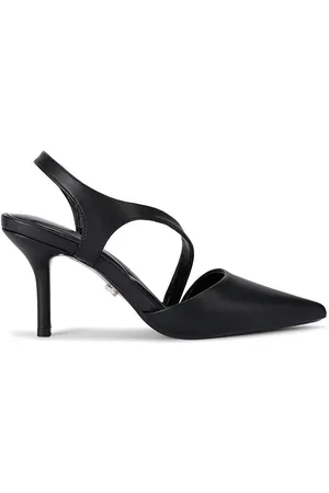 Carvela Symmetry Court