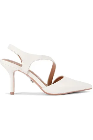Carvela Symmetry Court
