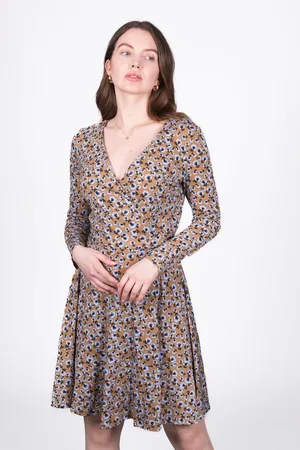 Asolo Print Wrap Dress with V-Neckline