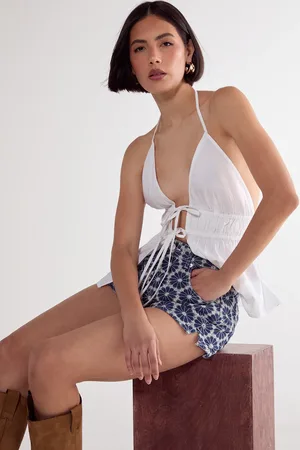 NASTY GAL (Az) Floral Embroidered Denim Short