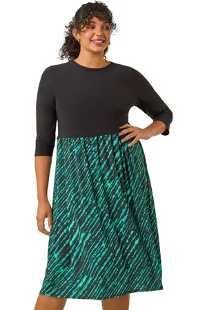 Roman Curve Contrast Skirt Stretch Dress