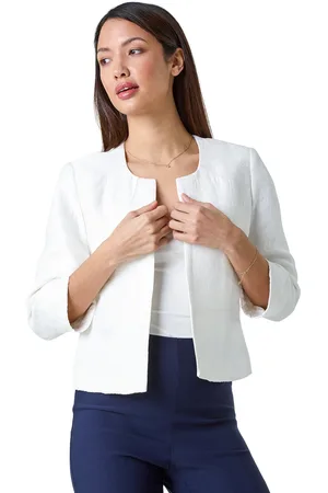 Roman 3/4 Sleeve Pleated Textured Cropped Jacket