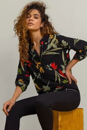 Roman Floral Print Notch Neck Top