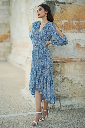 Yumi Paisley Dipped Hemline Midi Dress With Open Long Sleeves