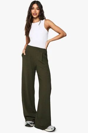 Boohoo Womens Textured Pleat Detail Wide Leg Trouser
