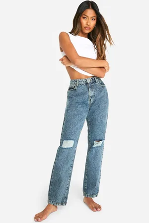 Boohoo Womens Basics Ripped Knee Straight Leg Jeans