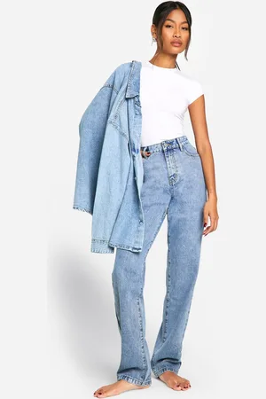 Boohoo Womens Basics Straight Leg Jeans in