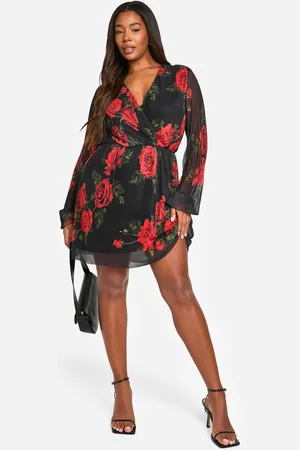 Boohoo Womens Plus Rose Print Plisse Skater Dress
