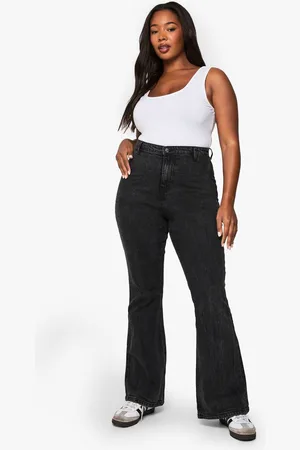 Boohoo Womens plus butt shaper high rise flared jeans