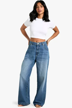 Boohoo Womens Petite Basic Straight Leg Jean