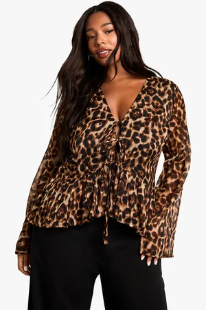 Boohoo Womens plus leopard tie front ruffle blouse