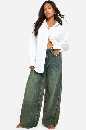 Boohoo Womens The Petite Straight Leg Jean