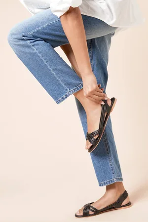 Dorothy Perkins Womens Wide Fit Jocelyn Leather Plaited Flat Sandals