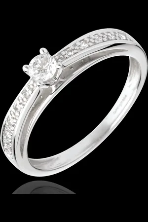 Edenly Arch with paved diamond set shoulders - - 0.21 carat