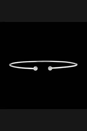 Edenly Freshness Open Bangle Bracelet - You & I - 9 carats and dia