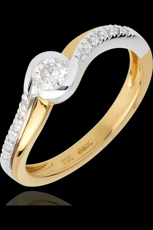 Edenly Aquarius yellow gold Ring and paved white gold diamond set shoulders