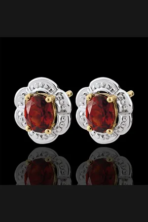 Edenly Daisy Lily Garnet Earrings
