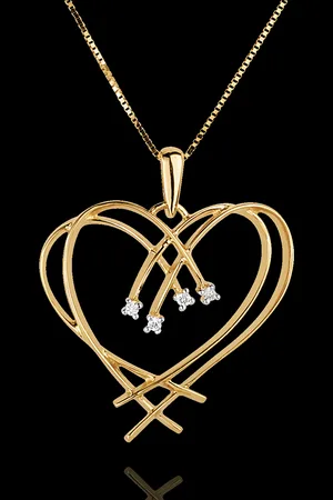 Edenly Sparkle Heart Pendant - 4 Diamonds