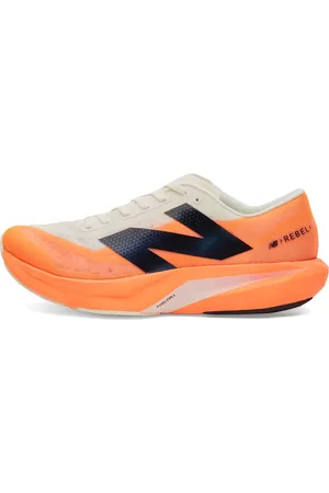New Balance New Balance Fuelcell Rebel v4 Sneaker