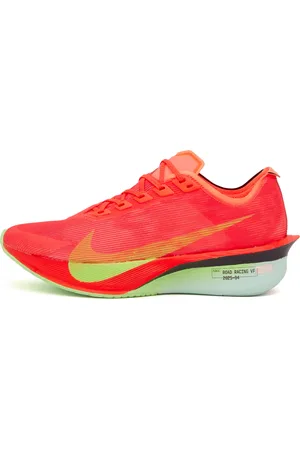 Nike Running ZoomX Vaporfly 4 Sneaker